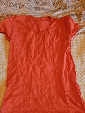 Moving Comfort Coral Short-Sleeve Performance Tee